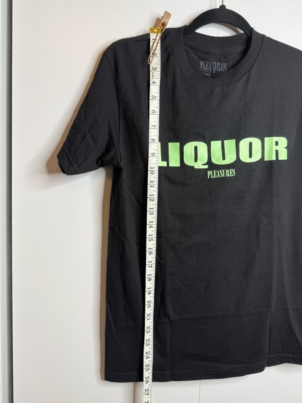 Pleasures Men’s Black "Liquor" Graphic T-Shirt Small NWOT - Picture 7 of 8